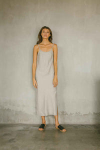 A relaxed maxi dress made from 100% linen in natural color