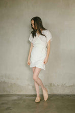Load image into Gallery viewer, Linen wrap dress with V-neckline in white
